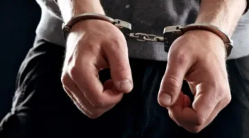 عاجل – امرأة تُعتقل أثناء محاولتها تهريب مخدرات إلى سجين في لبنان.