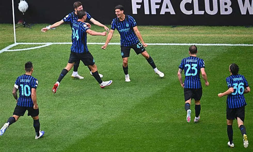 عاد من الرباط الصليبي وأحرز النصر.. إنتر يتغلب على أوراوا في مونديال الأندية عاد من الرباط الصليبي وأحرز النصر.. إنتر يتغلب على أوراوا في مونديال الأندية