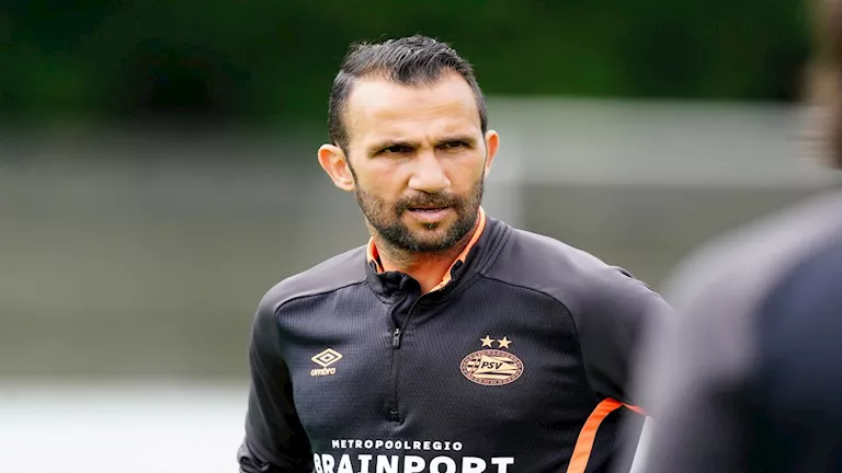 عادل رمزي المغربي يُعتبر مرشحًا لتولي تدريب الزمالك بدلاً من الرمادي عادل رمزي المغربي يُعتبر مرشحًا لتولي تدريب الزمالك بدلاً من الرمادي