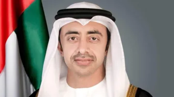 عبدالله بن زايد يناقش مع نظرائه من قطر وعمان وفرنسا وبريطانيا المستجدات الإقليمية