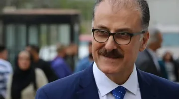 عبدالله يستفسر: هل يتعين علينا الانتظار لتوجيه أو توصية دولية قبل بدء إعادة هيكلة القطاع العام؟