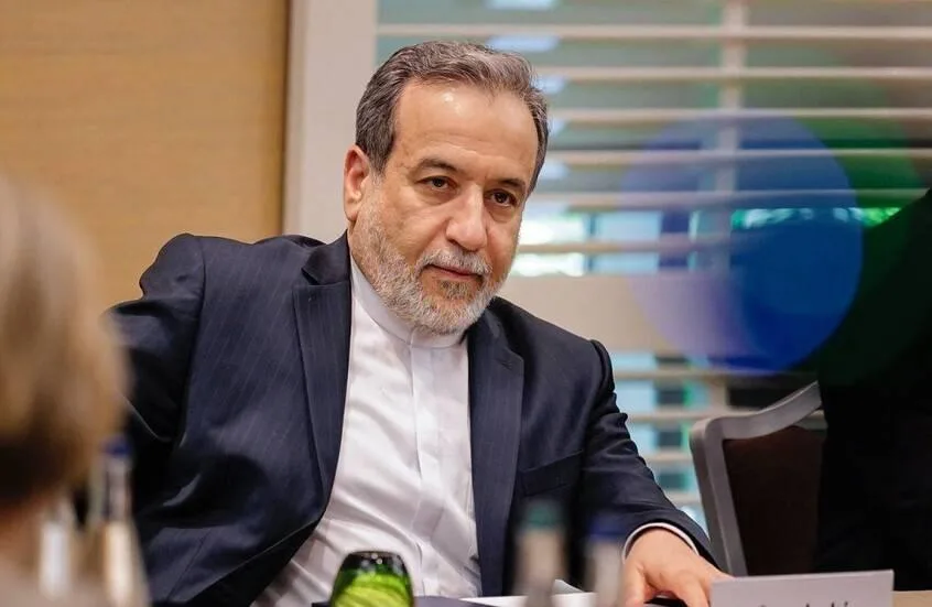عراقجي: إيران ستستخدم جميع الوسائل الضرورية للدفاع عن نفسها عراقجي: إيران ستستخدم جميع الوسائل الضرورية للدفاع عن نفسها
