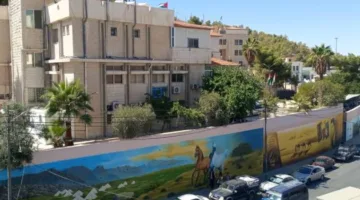 عرض جداريات في محافظة أردنية