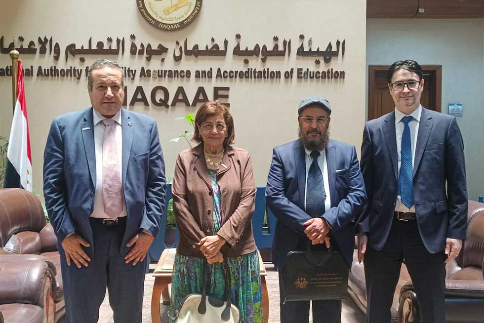 «عشماوي» يلتقي بوفد من الهيئة الليبية لمراجعة جودة التعليم لتعزيز التعاون المشترك «عشماوي» يلتقي بوفد من الهيئة الليبية لمراجعة جودة التعليم لتعزيز التعاون المشترك