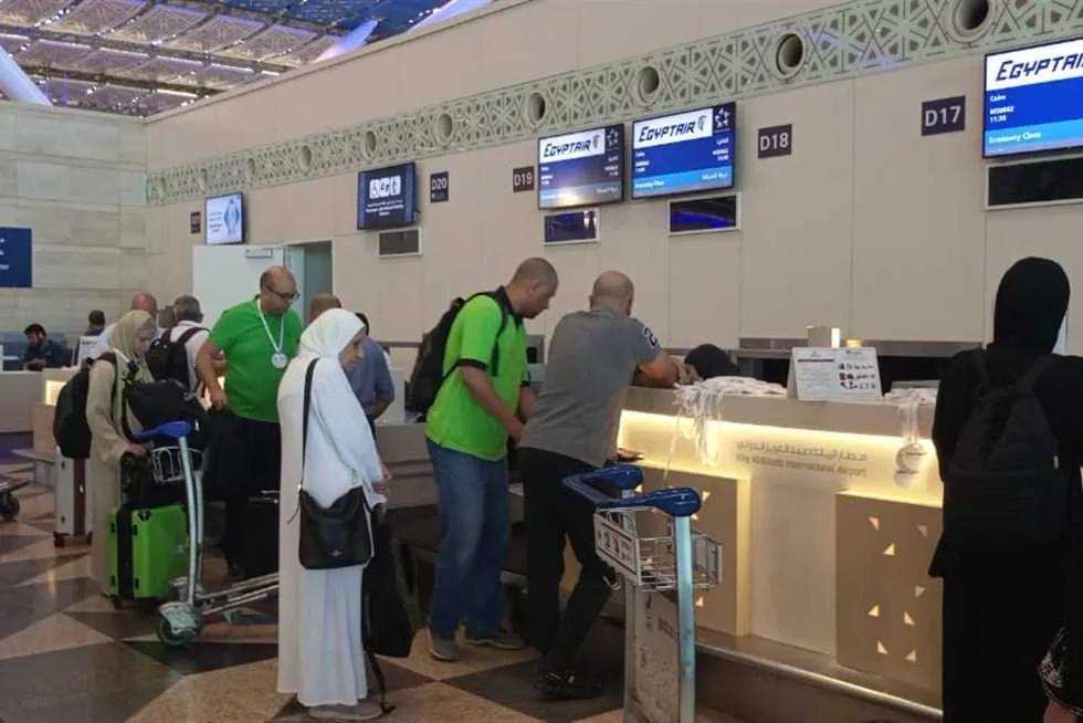 عودة 2200 حاج من الأماكن المقدسة حتى الآن، وفقًا لوزارة السياحة عودة 2200 حاج من الأماكن المقدسة حتى الآن، وفقًا لوزارة السياحة