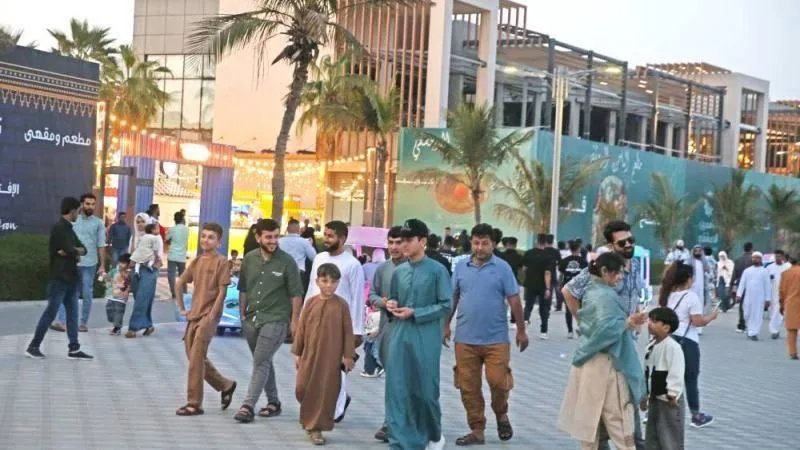 عيد ممتع: أنشطة رياضية وشواء في أم القيوين عيد ممتع: أنشطة رياضية وشواء في أم القيوين