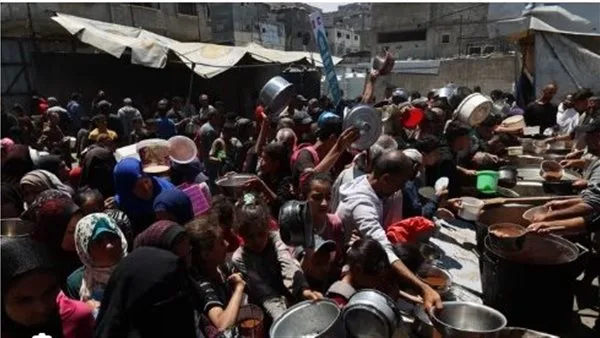غزة: دخول شاحنات الأدوية والمعدات الطبية إلى القطاع بوساطة منظمة الصحة العالمية