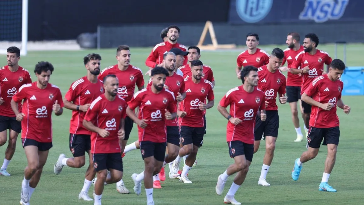 فتوى أهلاوية تُجبر ريبيرو على إبعاد نجم الفريق عن المونديال، بحسب كورابيا. فتوى أهلاوية تُجبر ريبيرو على إبعاد نجم الفريق عن المونديال، بحسب كورابيا.