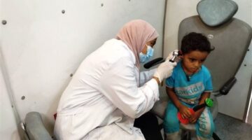 فحص صحي مجاني لـ1000 فرد في قافلة طبية بأسوان