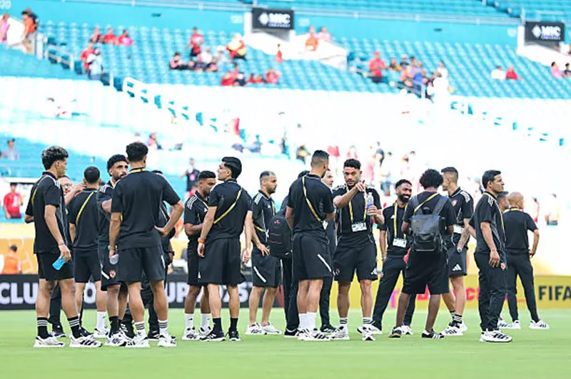 فرص حصرية من تدريب الأهلي الأول قبل مباراة بالميراس في بطولة الأندية العالمية (فيديو) فرص حصرية من تدريب الأهلي الأول قبل مباراة بالميراس في بطولة الأندية العالمية (فيديو)