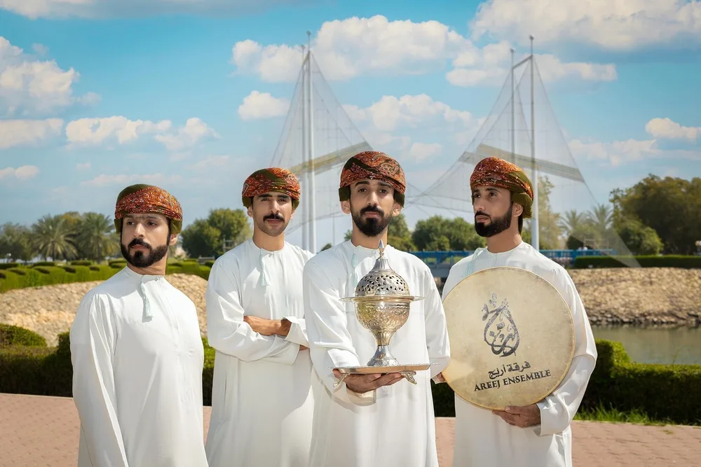 فرقة “أريج” للإنشاد تحضر مهرجان المديح الدولي في الجزائر فرقة “أريج” للإنشاد تحضر مهرجان المديح الدولي في الجزائر