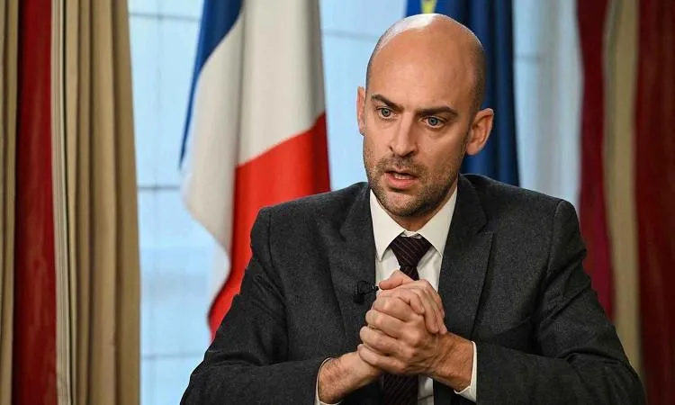 فرنسا تعبر عن استعدادها لدعم “توزيع الطعام بطريقة آمنة” في غزة