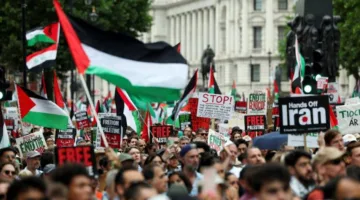 «فلسطين حرة».. مظاهرة ضخمة في لندن تشهد هتافات عشرات الآلاف