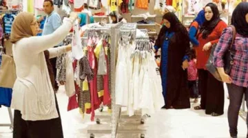 في العيد.. الأطفال يفتقرون إلى الملابس الجديدة
