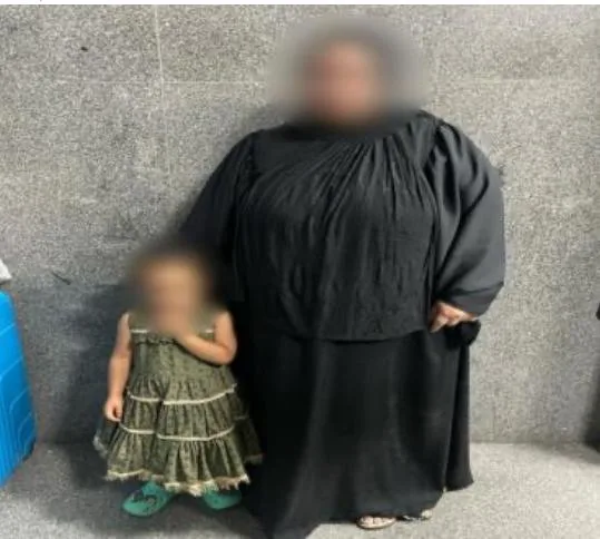 في بادرة إنسانية، الأجهزة الأمنية في القاهرة تتمكن من إعادة طفلة لأسرتهــا في بادرة إنسانية، الأجهزة الأمنية في القاهرة تتمكن من إعادة طفلة لأسرتهــا