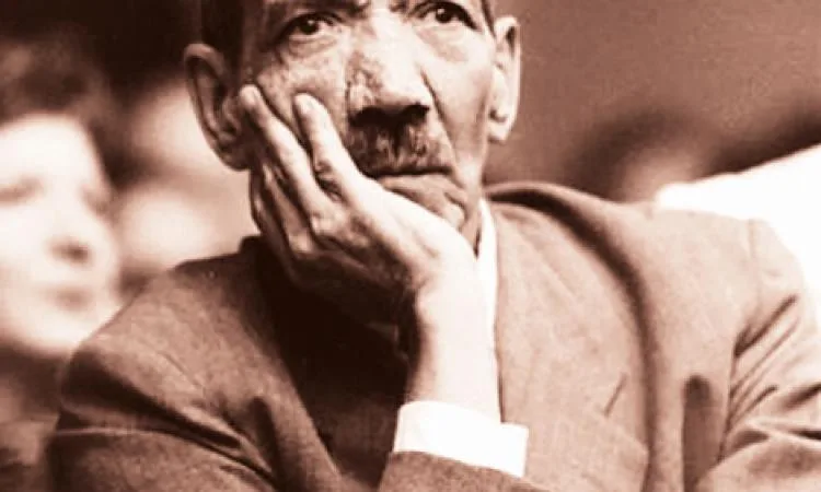 في ذكرى وفاته.. أحمد رامي: شاعر الجيل الرائد ومؤسس النهضة الغنائية المصرية في ذكرى وفاته.. أحمد رامي: شاعر الجيل الرائد ومؤسس النهضة الغنائية المصرية