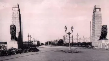 في عام 1933، الملك فؤاد ي inaugurates جسر الخديوي إسماعيل