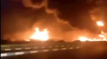 فيديو | اندلاع حرائق هائلة في مخازن النفط الإيرانية بعد الهجمات الإسرائيلية