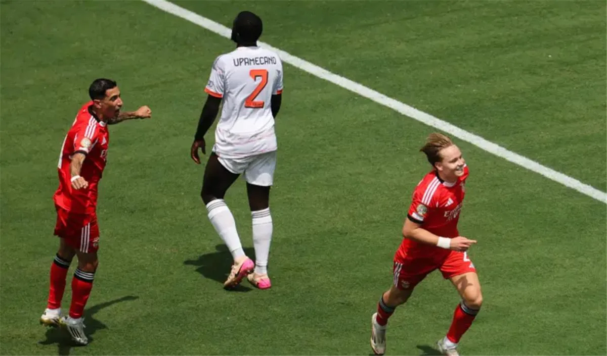 فيديو | بنفيكا يحقق الفوز على بايرن ميونخ ويتأهل إلى دور الـ 16 في كأس العالم للأندية متصدراً مجموعته فيديو | بنفيكا يحقق الفوز على بايرن ميونخ ويتأهل إلى دور الـ 16 في كأس العالم للأندية متصدراً مجموعته