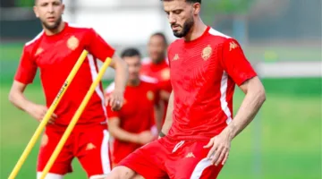 فيديو وصور | عمر السومة يتواجد في أمريكا وينضم لفريق الوداد قبل مباراة يوفنتوس