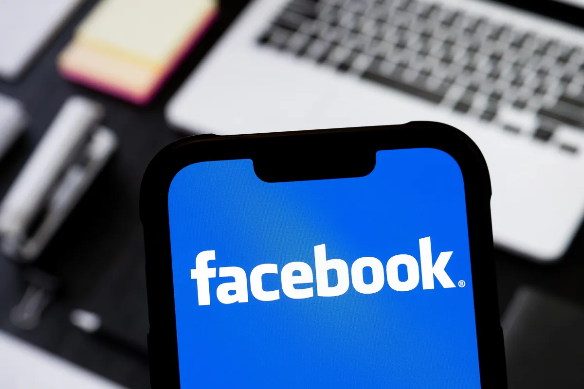 فيسبوك يقوم بتوحيد صيغة الفيديوهات ويحول كافة المقاطع إلى “ريلز” فيسبوك يقوم بتوحيد صيغة الفيديوهات ويحول كافة المقاطع إلى “ريلز”