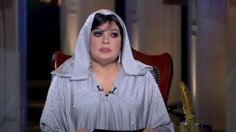 فيفي عبده لياسمين عز: “لا أريد الموت الآن.. لا زلت لم أنجز شيئًا” فيفي عبده لياسمين عز: “لا أريد الموت الآن.. لا زلت لم أنجز شيئًا”
