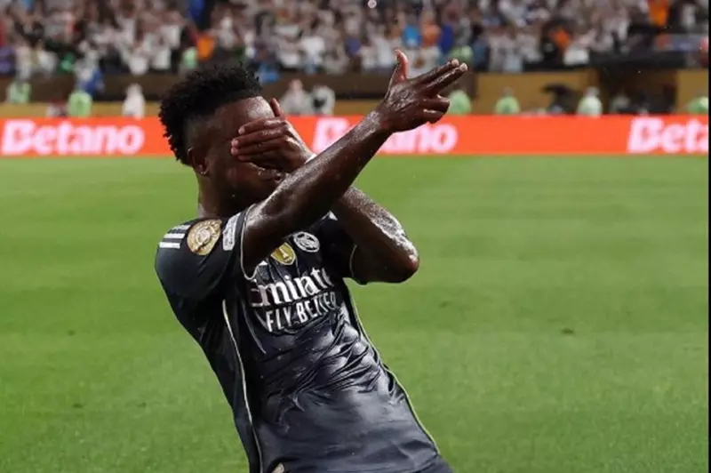 فينيسيوس: نعمل على التكيف مع طريقة ألونسو وسنعود إلى مدريد بكأس العالم للأندية. فينيسيوس: نعمل على التكيف مع طريقة ألونسو وسنعود إلى مدريد بكأس العالم للأندية.