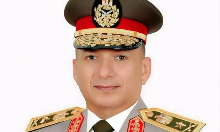 قائد “الدفاع الجوي”: نواصل العمل على مدار الساعة لحماية سماء مصر من أي تهديدات. قائد “الدفاع الجوي”: نواصل العمل على مدار الساعة لحماية سماء مصر من أي تهديدات.
