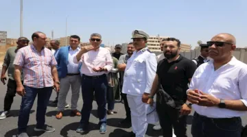 قبل الافتتاح المنتظر.. محافظ الجيزة يزور منطقة المتحف المصري الكبير
