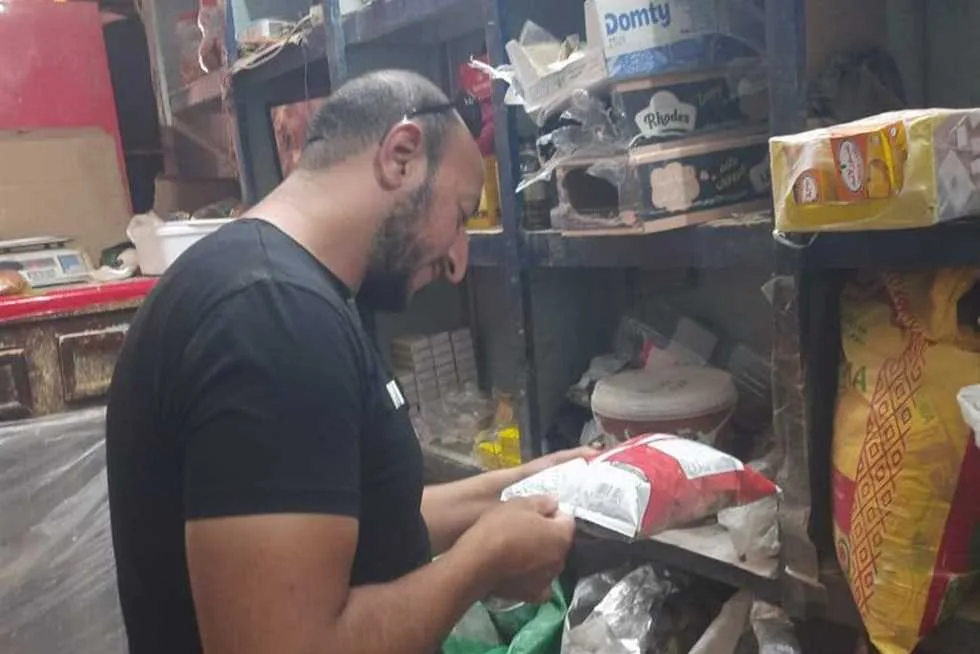 قبل العيد.. confiscation of 38 kilograms of food unfit for consumption in Minya.