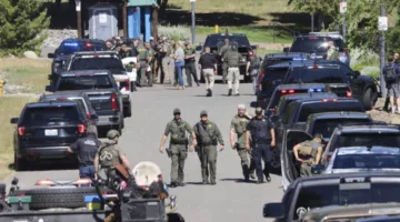 قبل انتحاره.. قناص يهاجم ويقتل رجلين من رجال الإطفاء في كمين بولاية آيداهو الأمريكية.