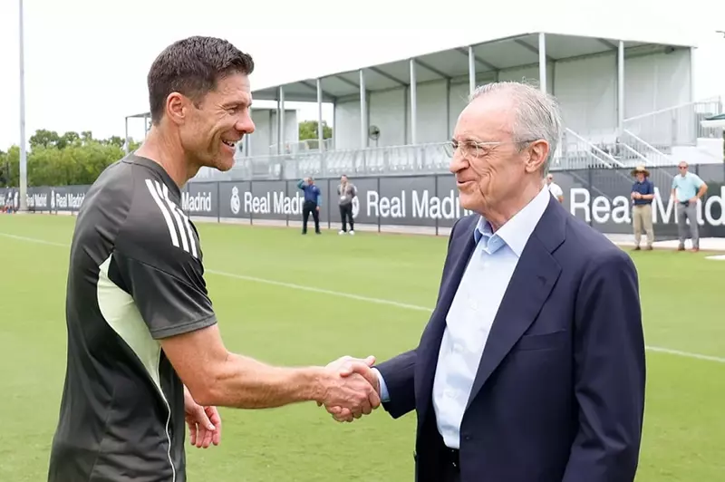 قبل مباراة يوفنتوس.. بيريز يتواجد في التدريب النهائي لريال مدريد.