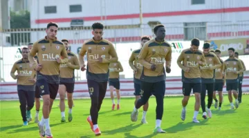 قبل مواجهة بيراميدز.. تفاصيل اجتماع الثلاثي من مجلس إدارة الزمالك باللاعبين