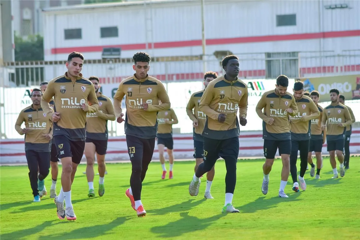 قبل مواجهة بيراميدز.. تفاصيل اجتماع الثلاثي من مجلس إدارة الزمالك باللاعبين قبل مواجهة بيراميدز.. تفاصيل اجتماع الثلاثي من مجلس إدارة الزمالك باللاعبين