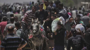 قصف إسرائيلي كثيف وإجلاء السكان من منطقة الشمال بالقطاع