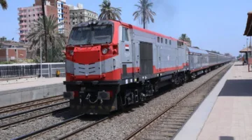 السكك الحديدية: القبض على شخص قام بانتزاع مصباح من أحد القطارات الروسية الجديدة وإحالته للنيابة.