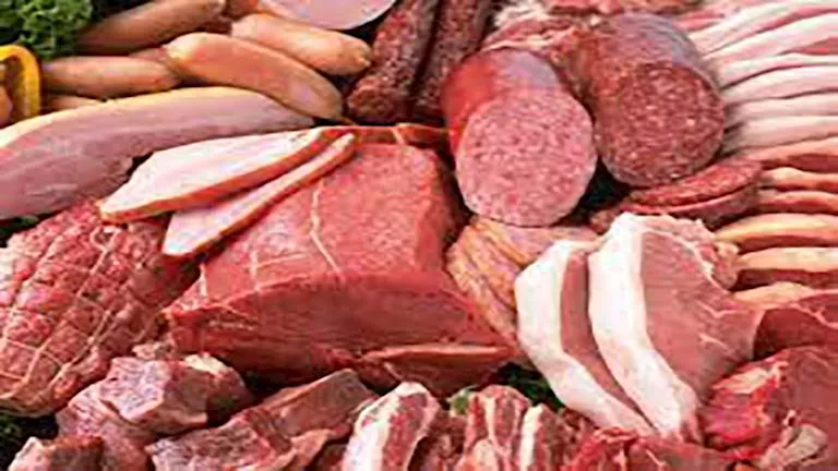 قلق من تناول لحم العيد؟ إليك نصائح وإرشادات لتفادي النقرس. قلق من تناول لحم العيد؟ إليك نصائح وإرشادات لتفادي النقرس.