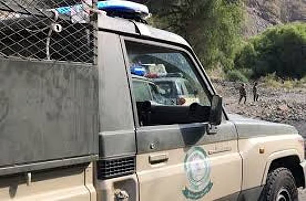 قوات الأفواج الأمنية في جازان تمنع تهريب 34 كيلوغرامًا من القات قوات الأفواج الأمنية في جازان تمنع تهريب 34 كيلوغرامًا من القات