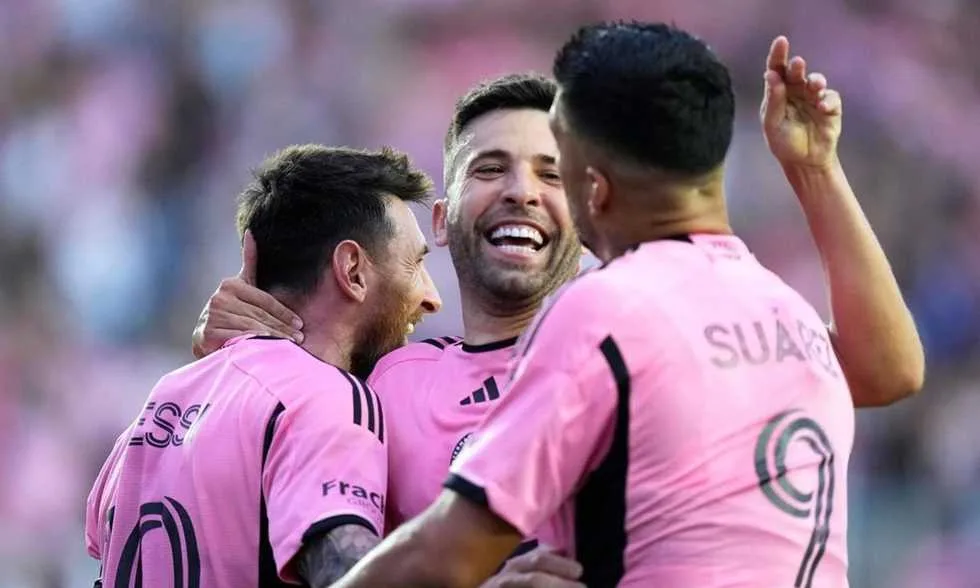 كأس العالم للأندية – ألبا: مباراة الأهلي ستشهد تحديات صعبة لكنها مثيرة كأس العالم للأندية – ألبا: مباراة الأهلي ستشهد تحديات صعبة لكنها مثيرة