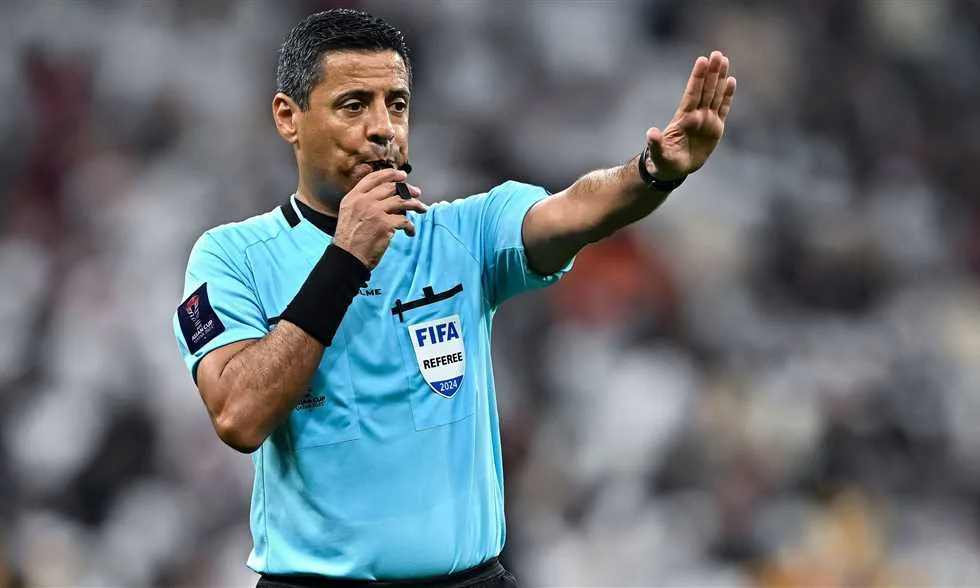 كأس العالم للأندية – تجارب مؤلمة مع الأهلي وميسي.. علي رضا الحكم لمباراة الافتتاح كأس العالم للأندية – تجارب مؤلمة مع الأهلي وميسي.. علي رضا الحكم لمباراة الافتتاح