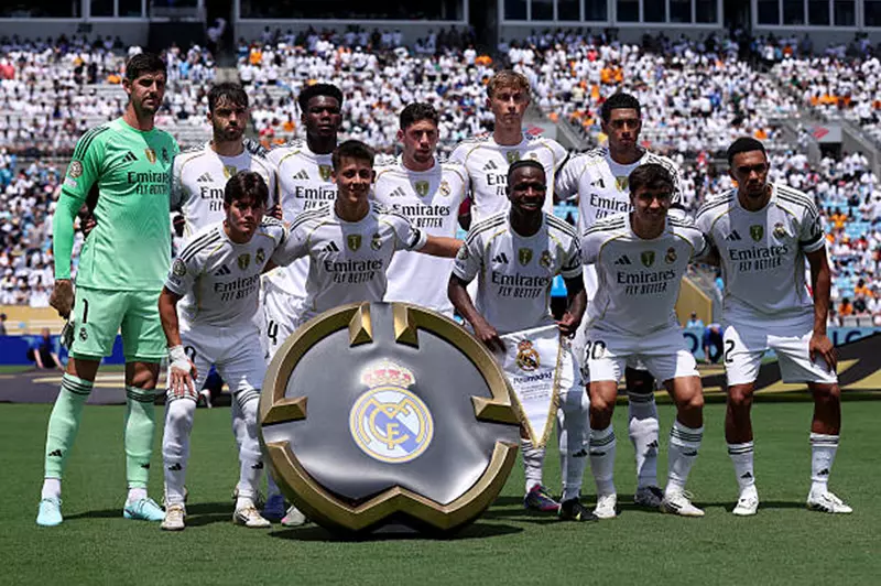 كأنهم فريق مكون من 20 لاعباً.. الصحف الإسبانية تشيد بأداء نجوم ريال مدريد ضد باتشوكا كأنهم فريق مكون من 20 لاعباً.. الصحف الإسبانية تشيد بأداء نجوم ريال مدريد ضد باتشوكا