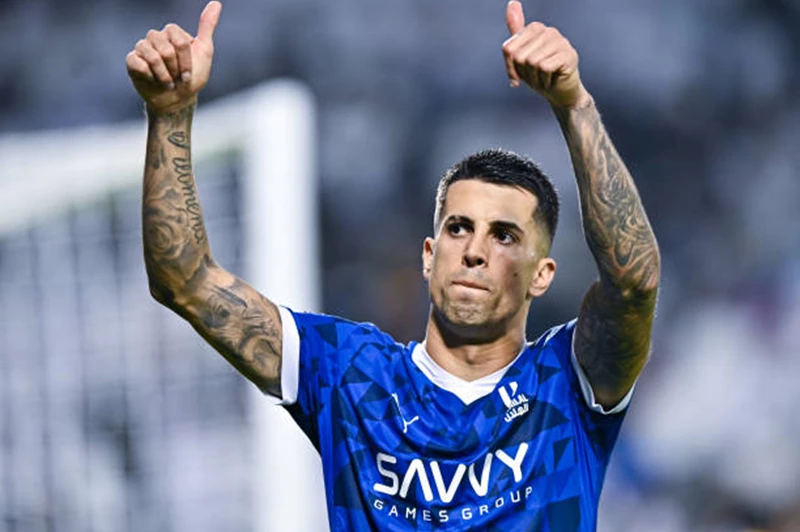 كانسيلو يساند الهلال قبيل بطولة كأس العالم للأندية كانسيلو يساند الهلال قبيل بطولة كأس العالم للأندية