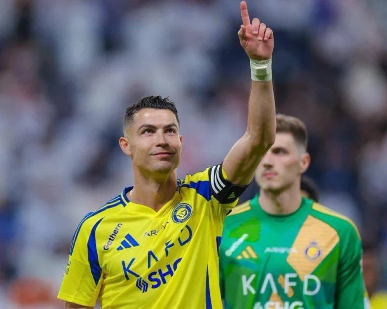 كريستيانو رونالدو: مرتبط بنادي النصر للأبد