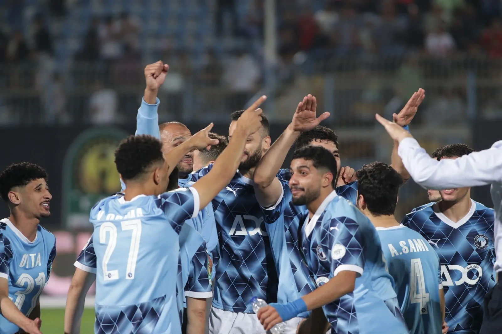 كريم حافظ: بيراميدز سجل اسمه في التاريخ.. ونسعى للفوز بكأس مصر ضد الزمالك كريم حافظ: بيراميدز سجل اسمه في التاريخ.. ونسعى للفوز بكأس مصر ضد الزمالك