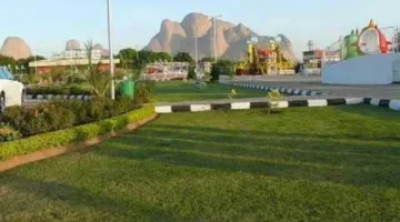 وزير الصحة في ولاية كسلا يزور مستشفى كسلا التعليمي ومركز تركاي لعلاج الأورام.
