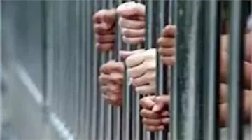 “كسور وعلامات تعذيب”.. احتجاز 3 متهمين في جريمة قتل شاب بالوايلي