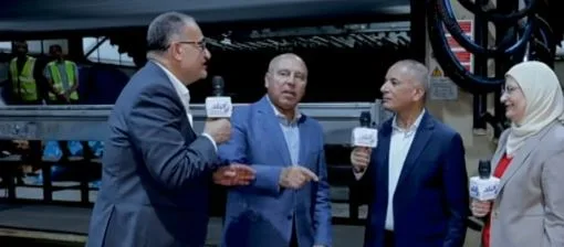 فيديو: الفريق كامل الوزير يتخذ قراراً بإقالة مسؤول من وزارة الصناعة أثناء البث المباشر فيديو: الفريق كامل الوزير يتخذ قراراً بإقالة مسؤول من وزارة الصناعة أثناء البث المباشر