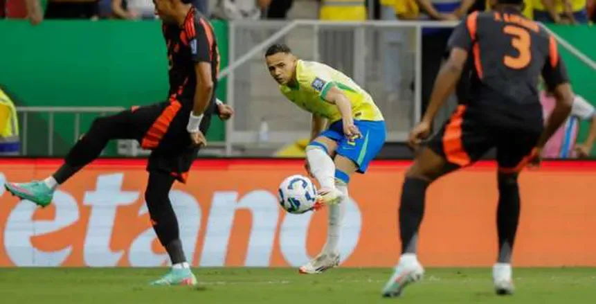 كولومبيا تواجه منتخب بيرو في تصفيات كأس العالم كولومبيا تواجه منتخب بيرو في تصفيات كأس العالم