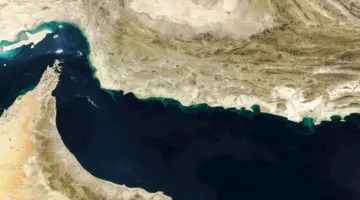 كيريل دميترييف: الولايات المتحدة ستواجه زيادة في أسعار البنزين إذا أغلقت إيران مضيق هرمز