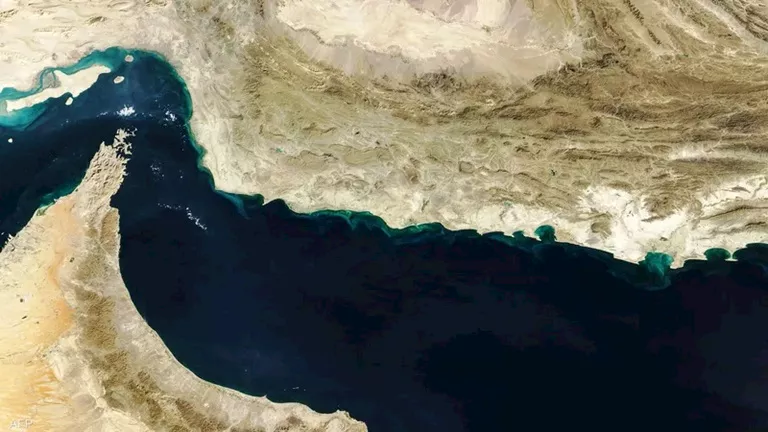 كيريل دميترييف: الولايات المتحدة ستواجه زيادة في أسعار البنزين إذا أغلقت إيران مضيق هرمز كيريل دميترييف: الولايات المتحدة ستواجه زيادة في أسعار البنزين إذا أغلقت إيران مضيق هرمز